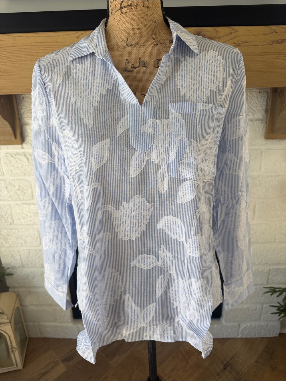 NIC+ZOE Blue & White Floral Stripe Tunic Blouse